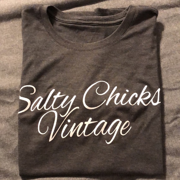 Salty Chicks Vintage T-shirt, Size Medium - Picture 4 of 4